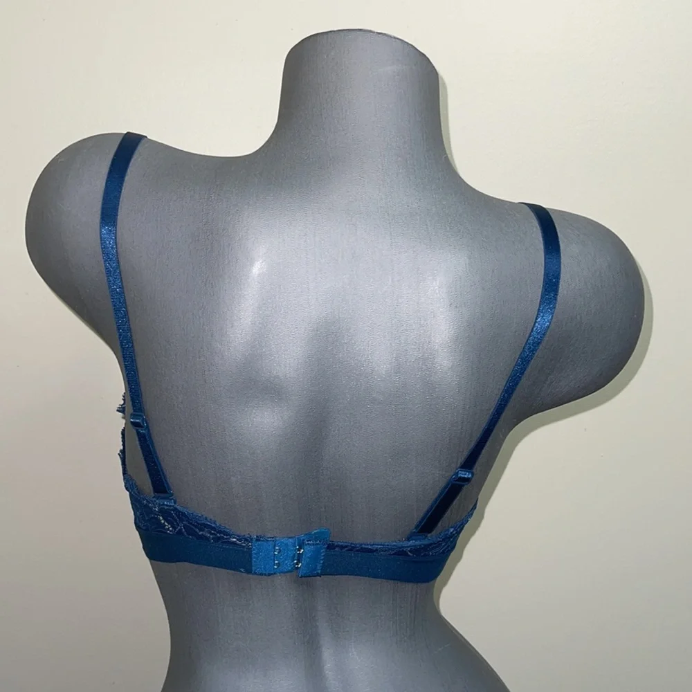 Super Push Up Extreme Padded Maximum Lift Lace Multi-way Strapless Bra. NWT